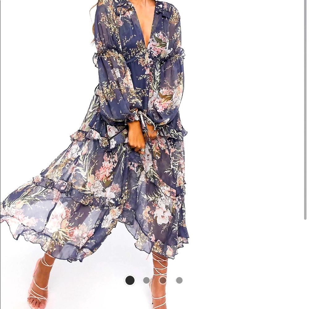 Gorgeous ASOS dress Size 4 - fits like XS/S - NWOT